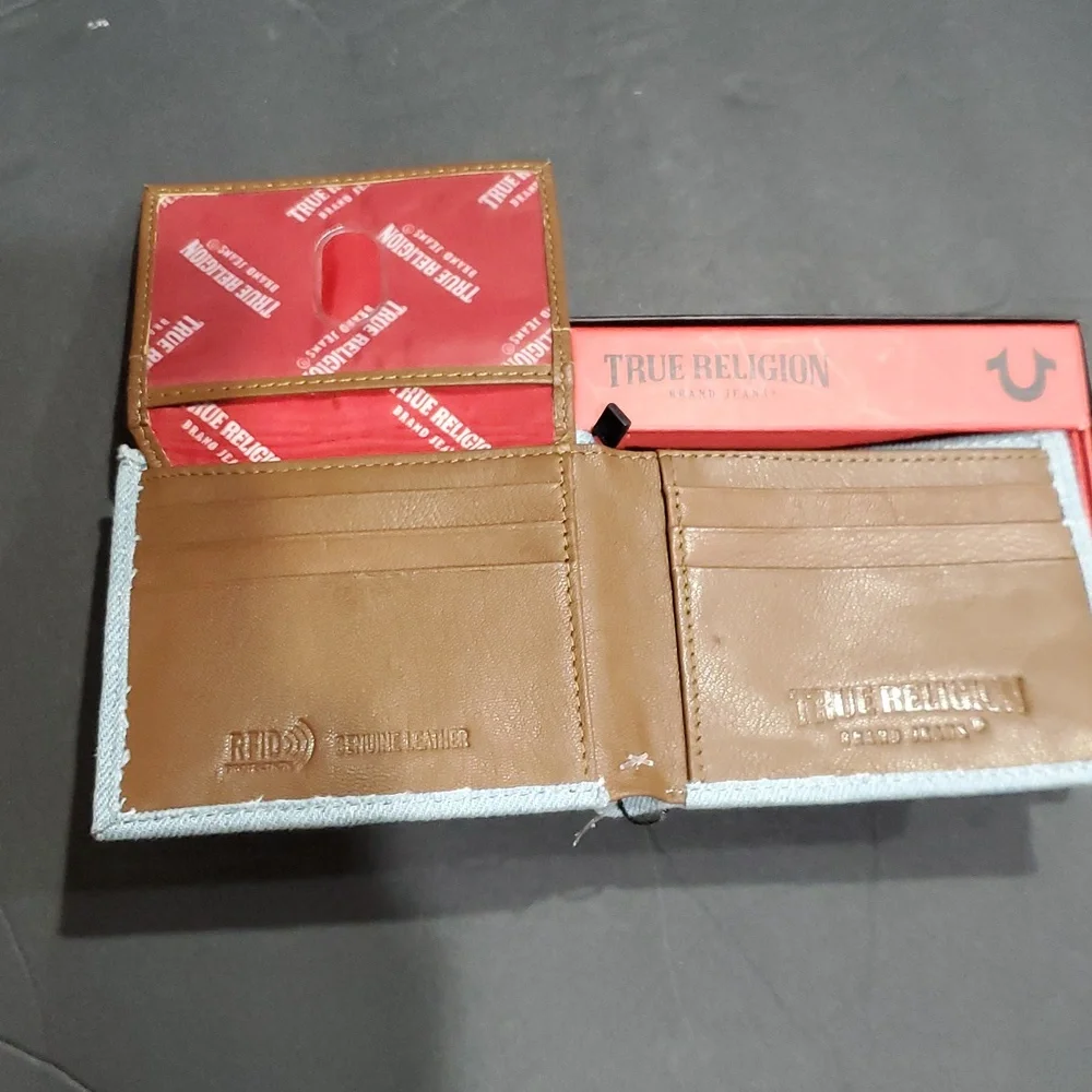 True Religion blue‎ jeans denim men's bifold brown leather wallet new in box